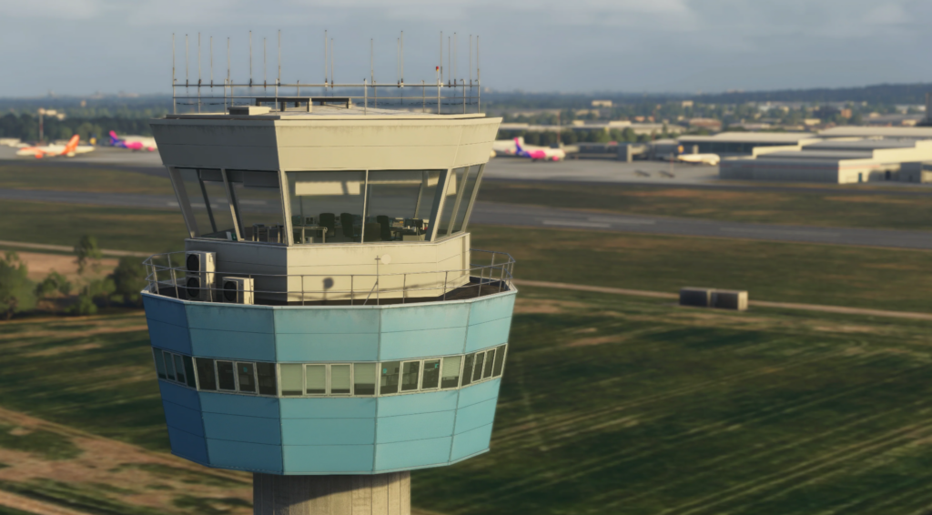 Gros plan sur la tour de contrôle EGGP MSFS 2024 de l'aéroport John Lennon de Liverpool avec l'environnement de l'aérodrome environnant par iniBuilds